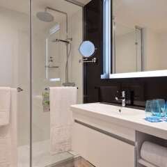 Tryp Barcelona Apolo Hotel ванная фото 2