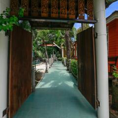 Отель Deeden Pattaya Resort