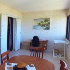 Apartment With 3 Bedrooms in Petite Île, With Wonderful sea View, Enclosed Garden and Wifi - 3 km From the Beach in Petite-Ile, France from 137$, photos, reviews - zenhotels.com meals photo 2