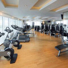 Отель Novotel Dubai Al Barsha фитнесс-зал
