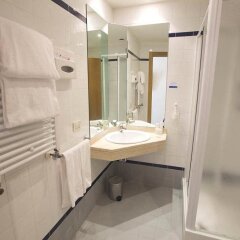 Отель Holiday Inn Express Rome - East ванная фото 2