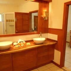 Отель Bedarra Beach Inn Фиджи, Вити-Леву - отзывы, цены и фото номеров - забронировать отель Bedarra Beach Inn онлайн ванная
