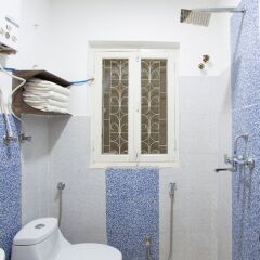 Отель Kathmandu Nomad Apartment Непал, Катманду - отзывы, цены и фото номеров - забронировать отель Kathmandu Nomad Apartment онлайн ванная фото 2