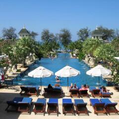 Отель Phuket Graceland Resort And Spa пляж
