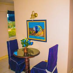 Апартаменты Sky Blue Beach Studio at Turtle Tower интерьер отеля