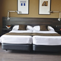 Hotel Medium Valencia комната для гостей