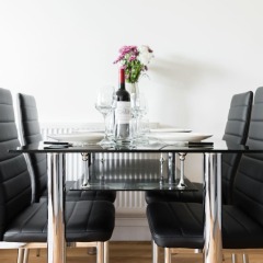 Апартаменты Platinum Apartments Next to Warren Street 9987 в номере
