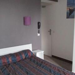 Hotel Choisy Париж сейф в номере