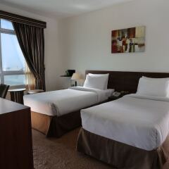 Ramada Beach Hotel Ajman фото 4