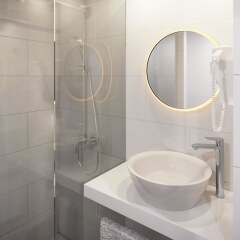 Отель ibis Praha Old Town ванная фото 2