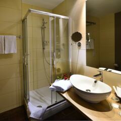 Santé Royale Hotel- & Gesundheitsresort Warmbad Wolkenstein ванная