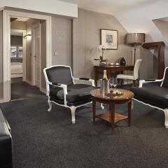 Отель Melia Paris Notre-Dame развлечения