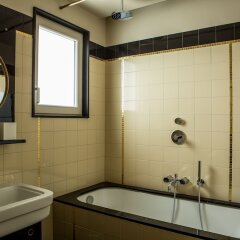 Hotel du Rond-Point des Champs Elysees ванная фото 2