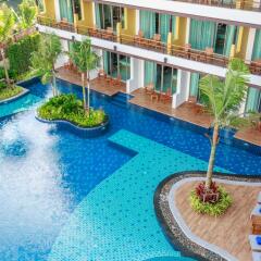Отель Aqua Resort Phuket бассейн