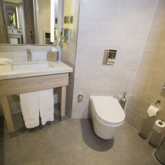 Hampton by Hilton Bolu Турция, Болу - отзывы, цены и фото номеров - забронировать отель Hampton by Hilton Bolu онлайн ванная фото 2
