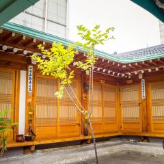 Отель Gung Guesthouse Южная Корея, Сеул - отзывы, цены и фото номеров - забронировать отель Gung Guesthouse онлайн парковка