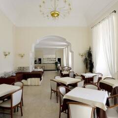Hotel Mediterranee питание