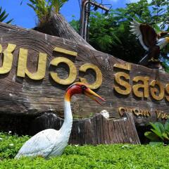 Отель Chomview Resort спортивное сооружение
