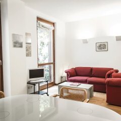 Апартаменты San Maurilio Apartments Милан комната для гостей фото 2