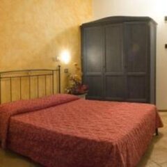 Hotel Carol комната для гостей