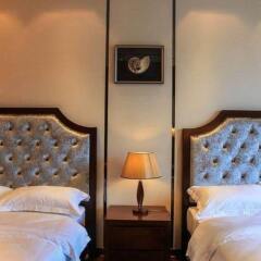 Lunkai International Hotel сейф в номере