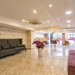Отель Emerald Central интерьер отеля