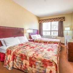 Отель Howard Johnson by Wyndham Toronto Downtown West Канада, Торонто - отзывы, цены и фото номеров - забронировать отель Howard Johnson by Wyndham Toronto Downtown West онлайн комната для гостей фото 5