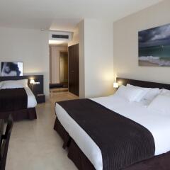 Hm Jaime III Hotel сейф в номере