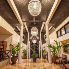 Отель Kamala Beach Estate интерьер отеля