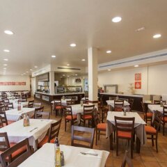 Отель Aparthotel Holiday Center Испания, Санта-Понса - отзывы, цены и фото номеров - забронировать отель Aparthotel Holiday Center онлайн питание