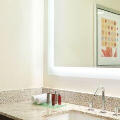 Отель Miami Marriott Biscayne Bay ванная фото 2
