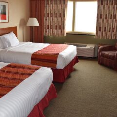 Gateway Hotel and Conference Center комната для гостей фото 5