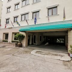 Отель NIDA Rooms Room Thetavee Suan Luang