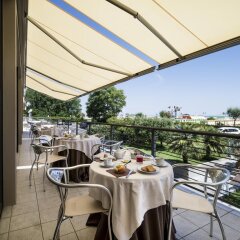 Отель National Hotel Италия, Римини - 8 отзывов об отеле, цены и фото номеров - забронировать отель National Hotel онлайн балкон