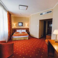 Cosmos Petrozavodsk Hotel 4* Стандартный номер с двуспальной кроватью фото 17