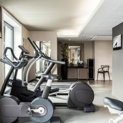 AC Porte Maillot Hotel фитнесс-зал