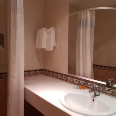 Lebed Hotel - All Inclusive ванная