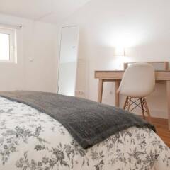 Lisbon Poets Hostel Лиссабон комната для гостей фото 3