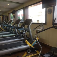 The Gateway Hotel Beach Road фитнесс-зал фото 4
