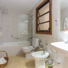 Отель Apartamentos Carlos V ванная фото 2