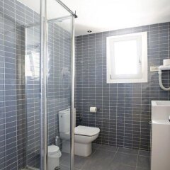 Отель Thera Mare Resort & Spa Греция, Остров Санторини - 1 отзыв об отеле, цены и фото номеров - забронировать отель Thera Mare Resort & Spa онлайн ванная фото 3