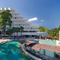 Отель Andaman Embrace Patong бассейн фото 3