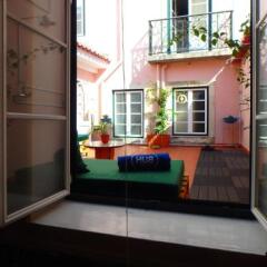 Hub New Lisbon Hostel фото 15