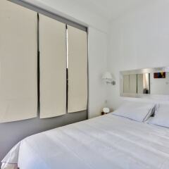 Отель 37 - Luxury Flat Montaigne Париж комната для гостей фото 4