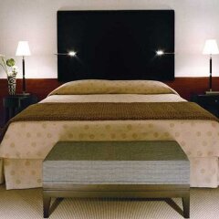 Flyon Hotel сейф в номере