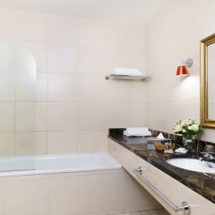 Vasilievsky Hotel in Saint Petersburg, Russia from 66$, photos, reviews - zenhotels.com bathroom