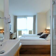 Отель Best Western Hotel Berlin Mitte Германия, Берлин - 2 отзыва об отеле, цены и фото номеров - забронировать отель Best Western Hotel Berlin Mitte онлайн ванная фото 2