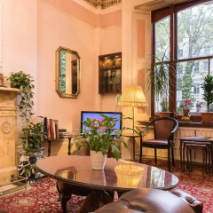 Dolphin Hotel интерьер отеля