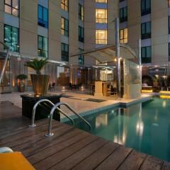 Radisson Blu Hotel, Dubai Media City фитнесс-зал