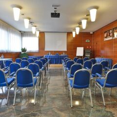 Отель Best Western Albergo Roma Италия, Кастельфранко - отзывы, цены и фото номеров - забронировать отель Best Western Albergo Roma онлайн помещение для мероприятий фото 2
